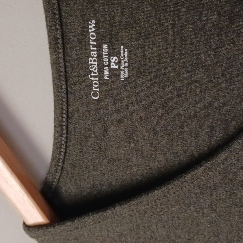 Croft & Barrow Pima Cotton V-neck Long Sleeve Top Size PS - Picture 10 of 10